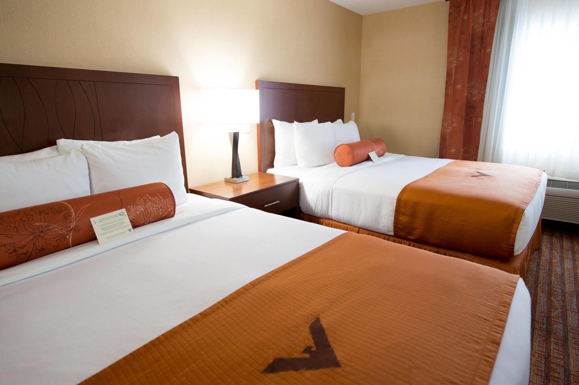 Phoenix Inn Suites - יוג'ין מראה חיצוני תמונה